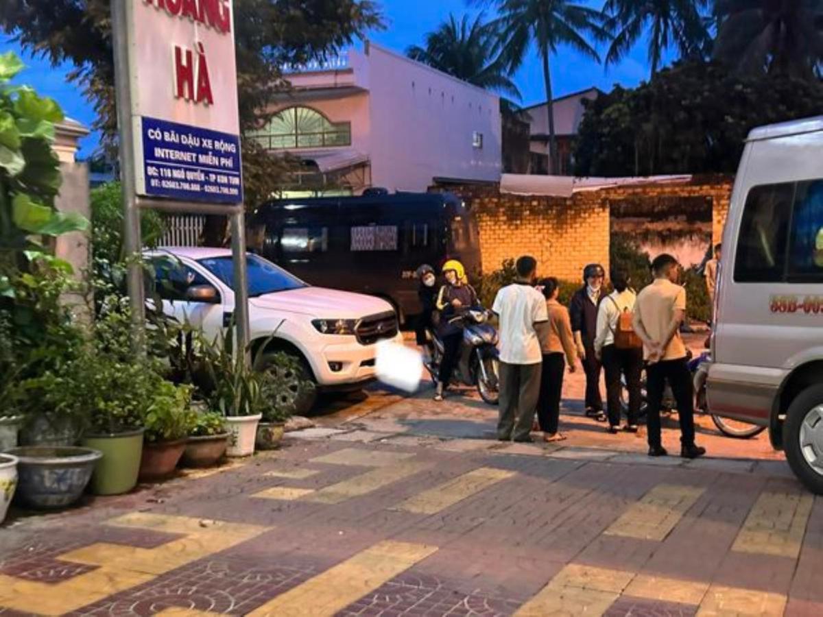 Truc Hoang Ha Hotel Kon Tum Exterior foto